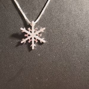 SNOW FLAKE NECKLACE  .925 Sterling Silver Pendant